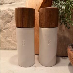Wood/White Salt and Pepper Grinders